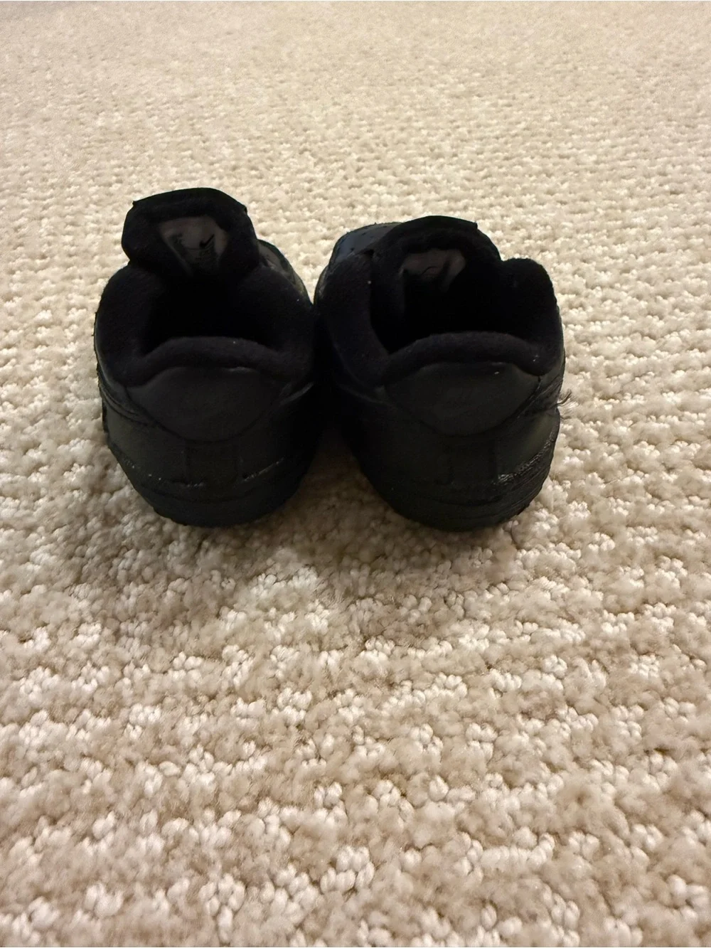 2C nike shoes